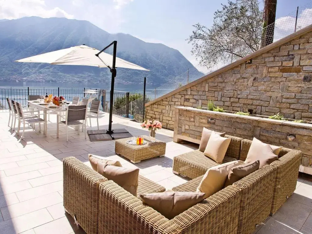 Apartment 5 - Overlooking Isola Comacina. Spacious Living Ideal For Families Of Up To 10