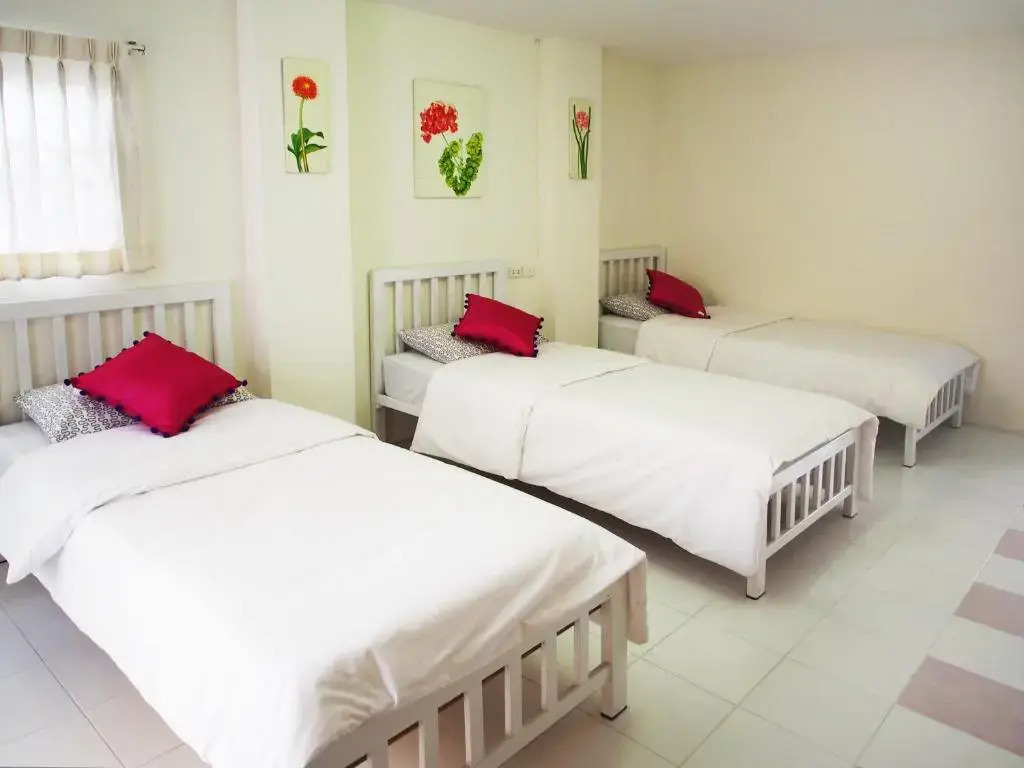 Thanapa Mansion - Hostel
