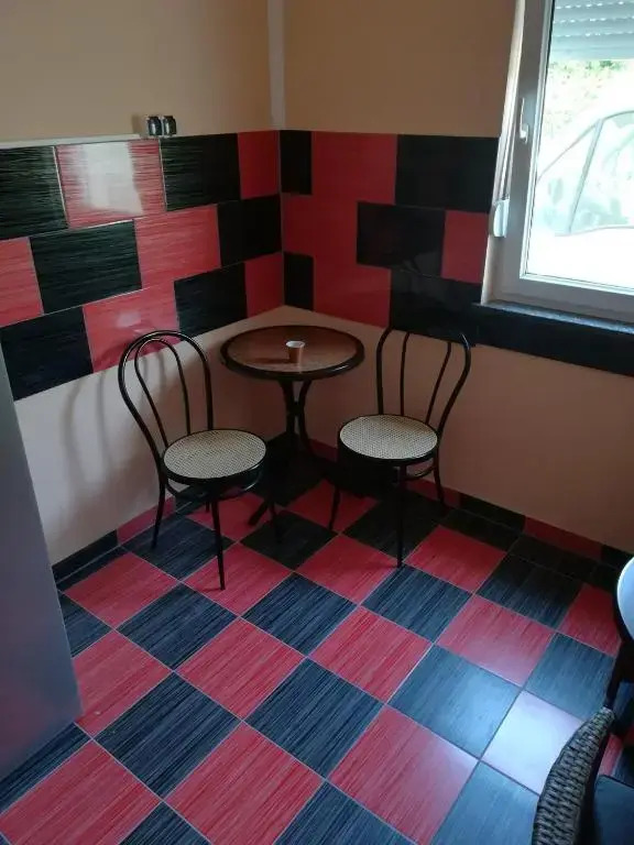 Cinema House Single & Double Rooms & Studio Apartments
