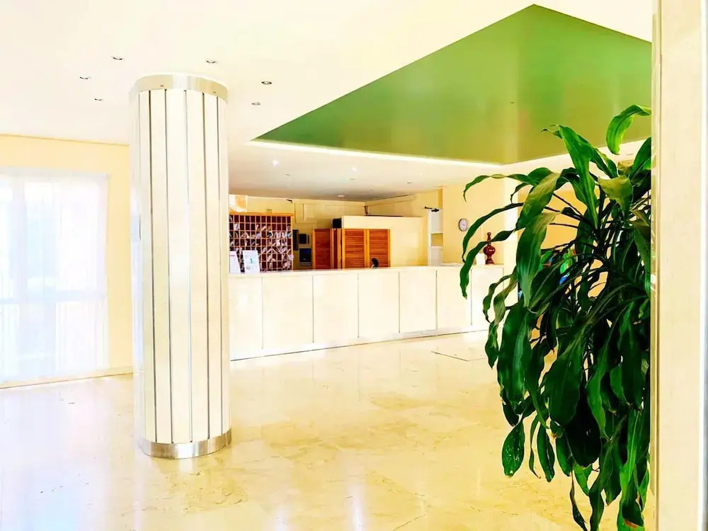 Studio in Benalmádena, with Wonderful City View, Pool Access, Enclosed Garden - 900 M From the Beach