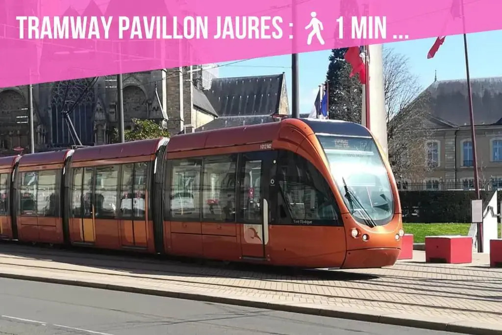 Tramway 12 JAURES Cosy proche gare