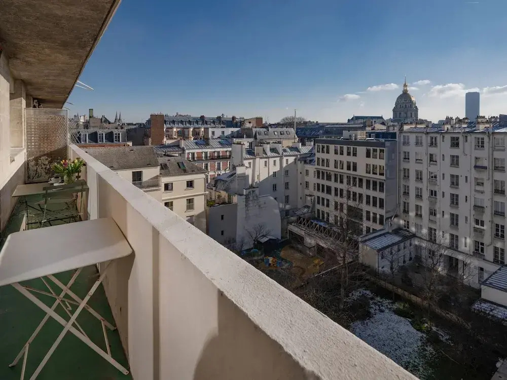 Eiffel Tower Loft residence