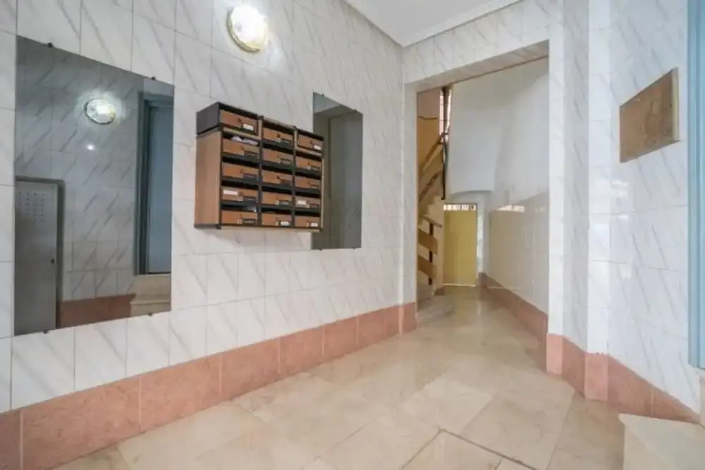 Spacious Double Room in an Apartment With a Private Balcony, in Madrid