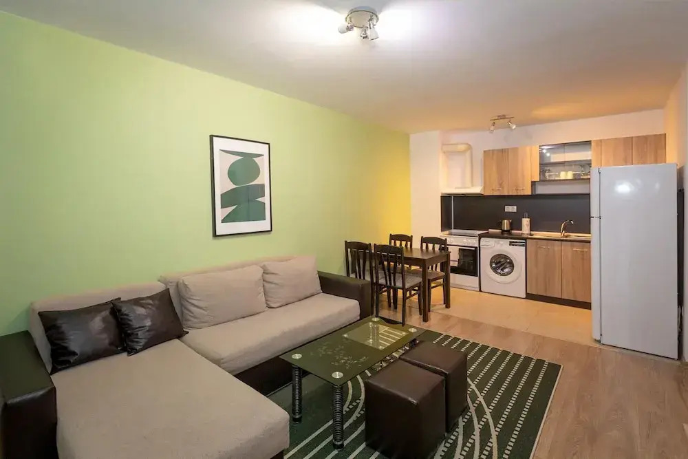 Modern and Bright Apartments near Center