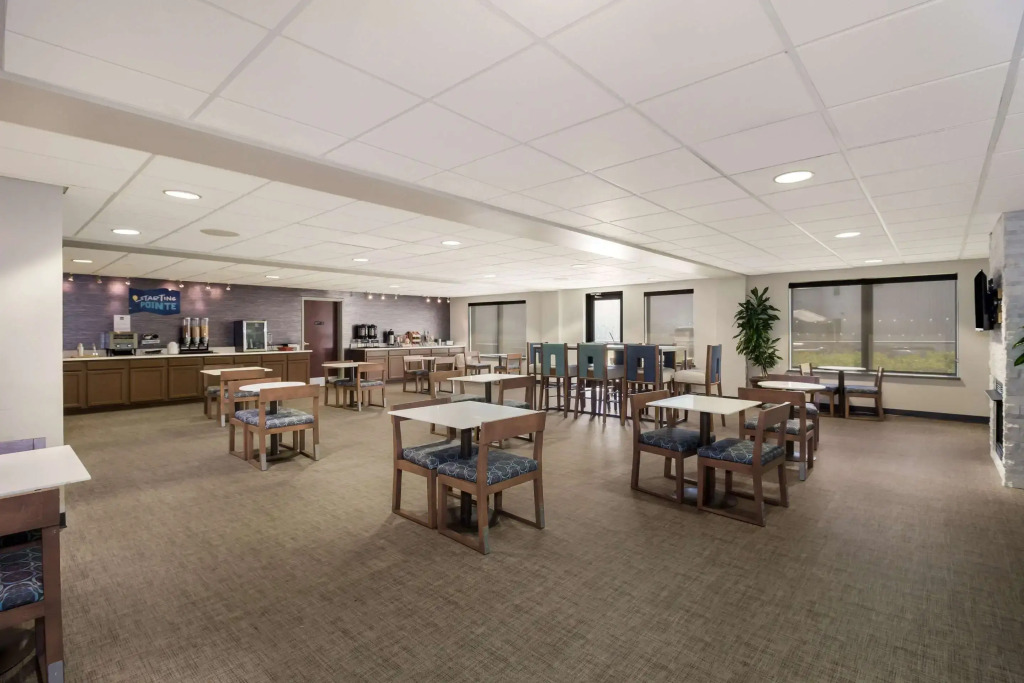 Clarion Pointe Charleston - West Ashley