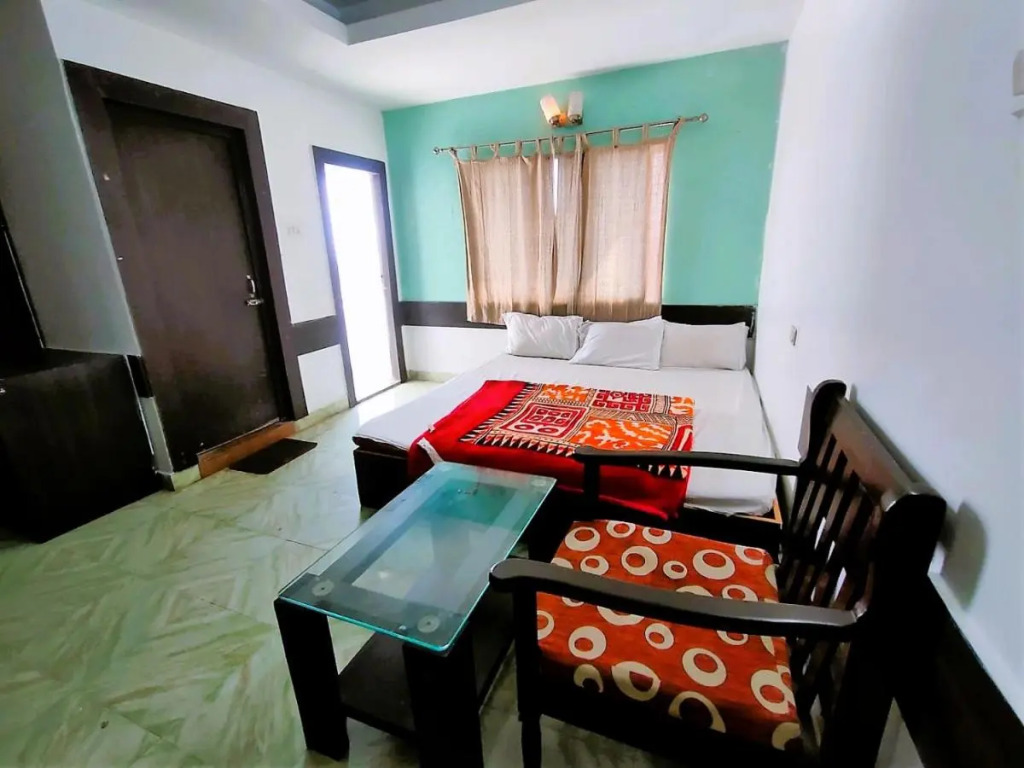 Chakra Nayan Tara Sonu Inn