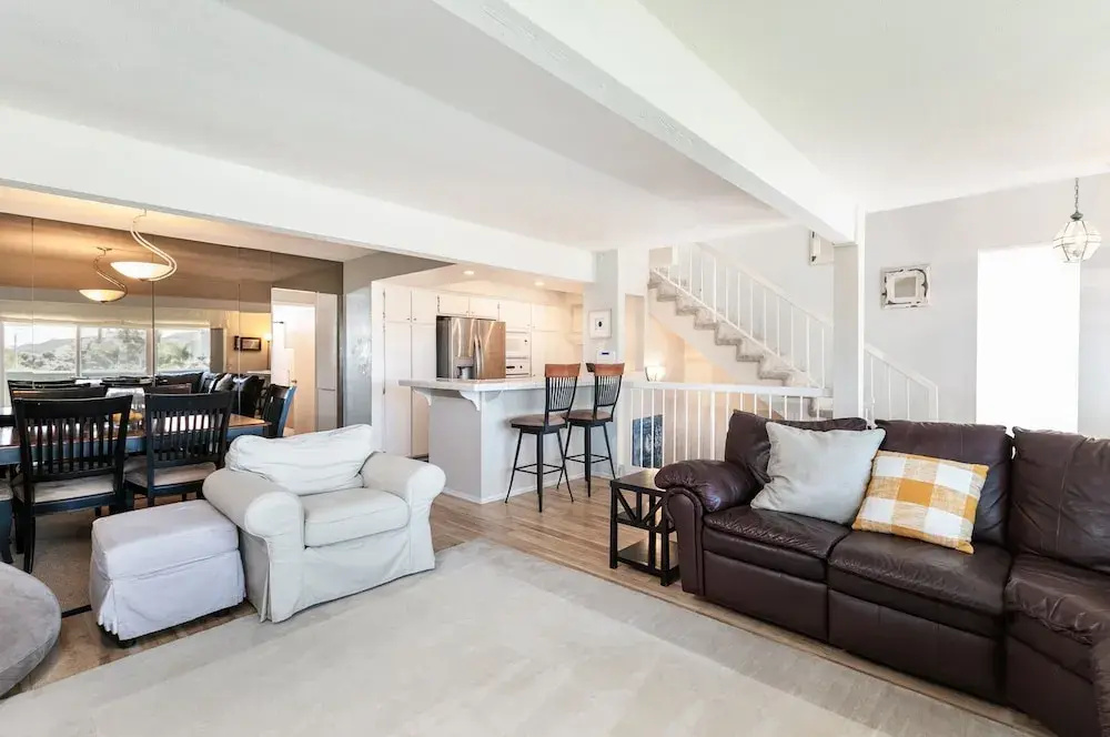 3br W/ Patio & Grill - 1 Mile To Beach & Pier Ave 3 Bedroom Townhouse
