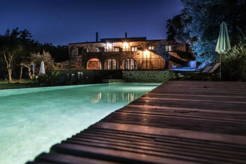LE MAS DES COLOMBES Chambres dhôtes B&B & SPA