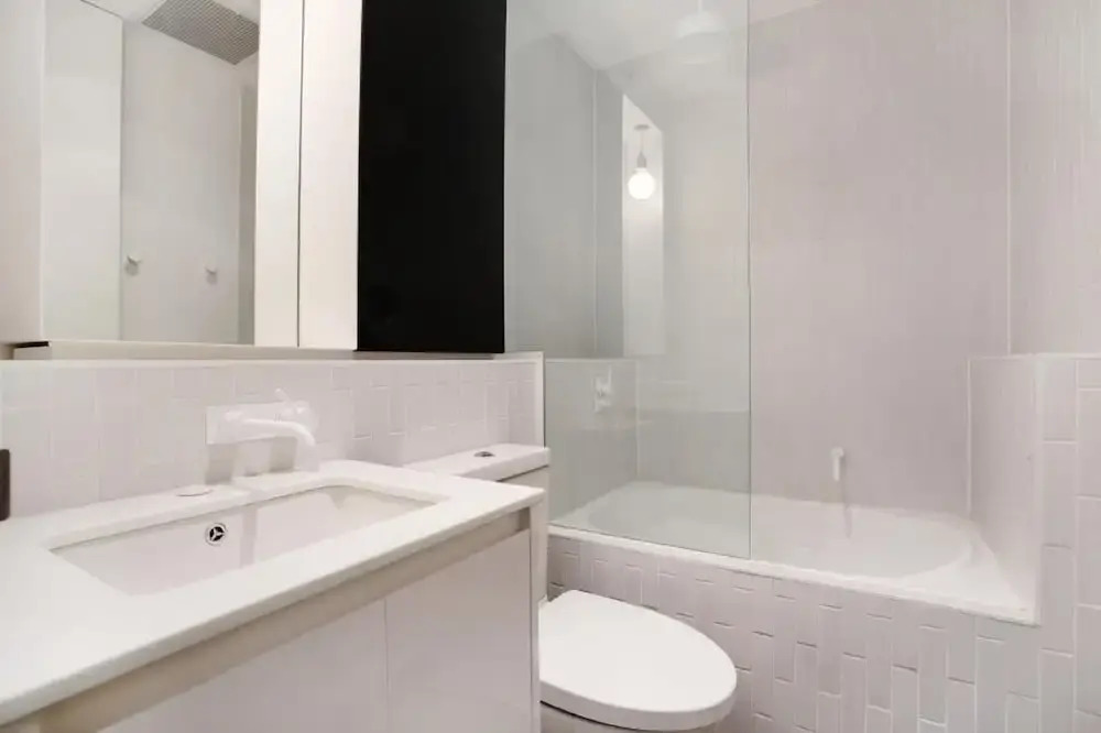 Elm Apartment