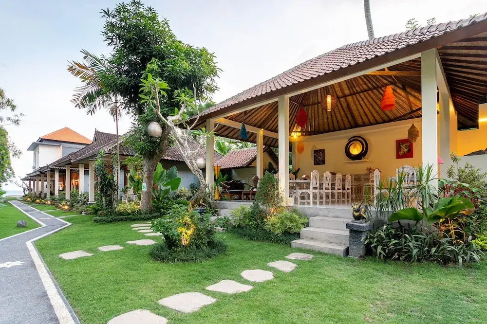 Utama Villas Beach Front Candidasa