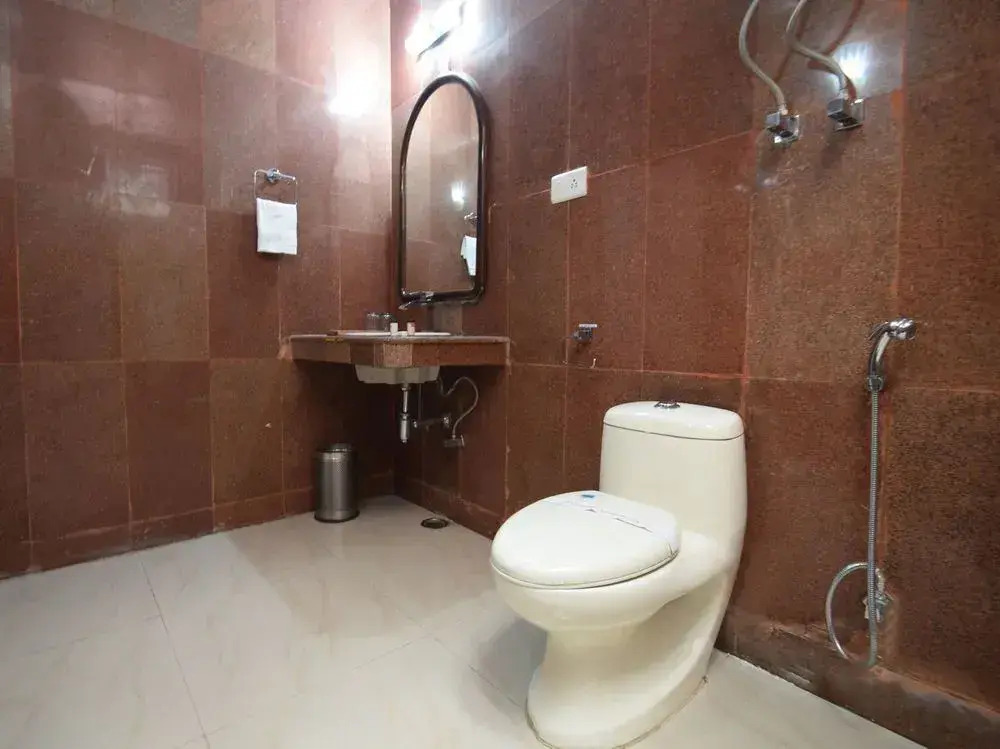 OYO 1430 Hotel Whispering Inn