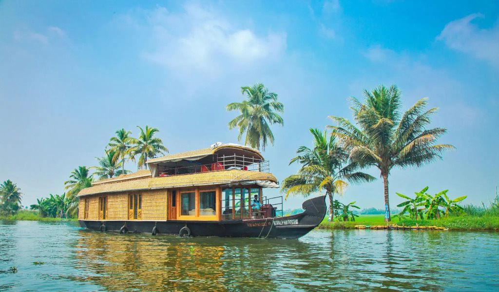 Angel Queen Houseboats