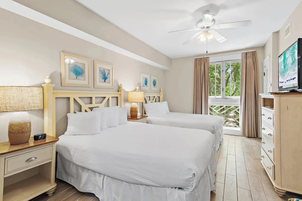 Market Street Inn 232-234 Emerald Escape