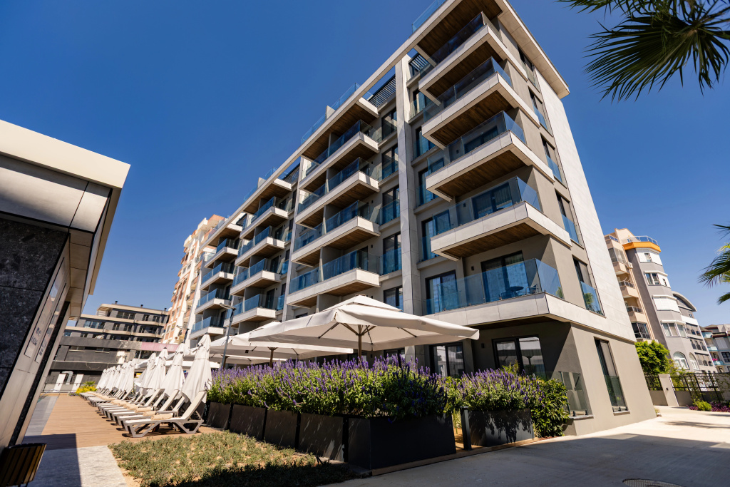 Khora Suites