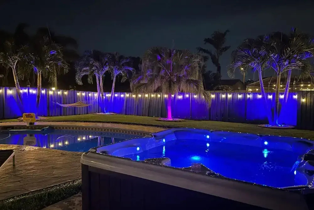 Great Location Private House Pool, Hot Tub, Patio w/ Fire Pit 3br/2ba