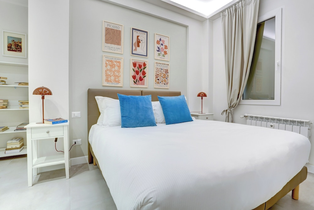 San Giovanni Appia Park Modern Apartment with Balcony Metro A 10 Min City Center