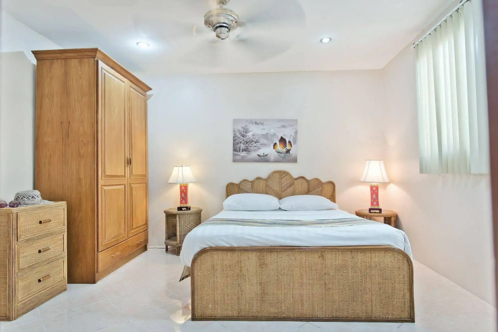 BUTTERFLY GARDEN BOUTIQUE RESIDENCES Apts and villas, A Lifestyle Destination Ex Lg 1-3 bedroom units , Full kitchen, 2 Full bathrooms, Rain shower, Spa bath, FREE BBQ, Free fast fiber optic WIFI, Staff 24-7