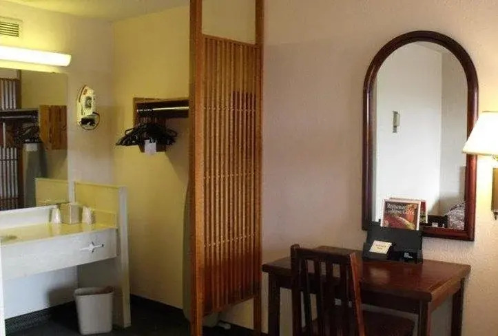 Thrifty Inn