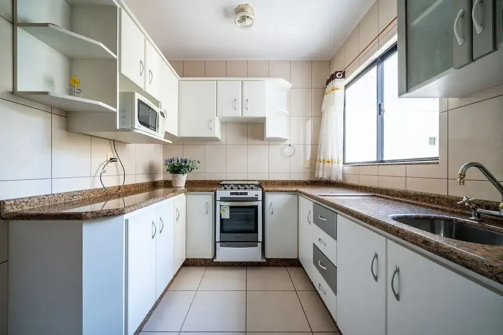 Sea View Apartm. 130m From the Beach in BC Esa901