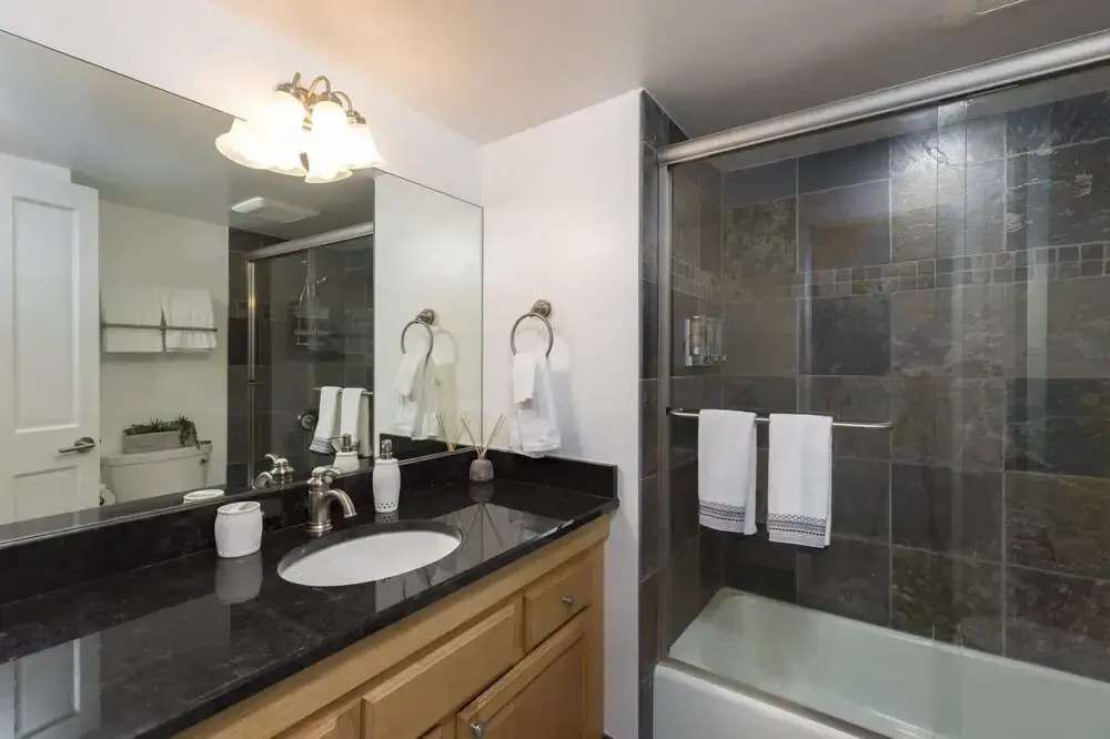 Updated 2BR in the Heart of Aspen