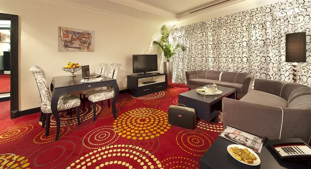 Swiss Hotel Corniche