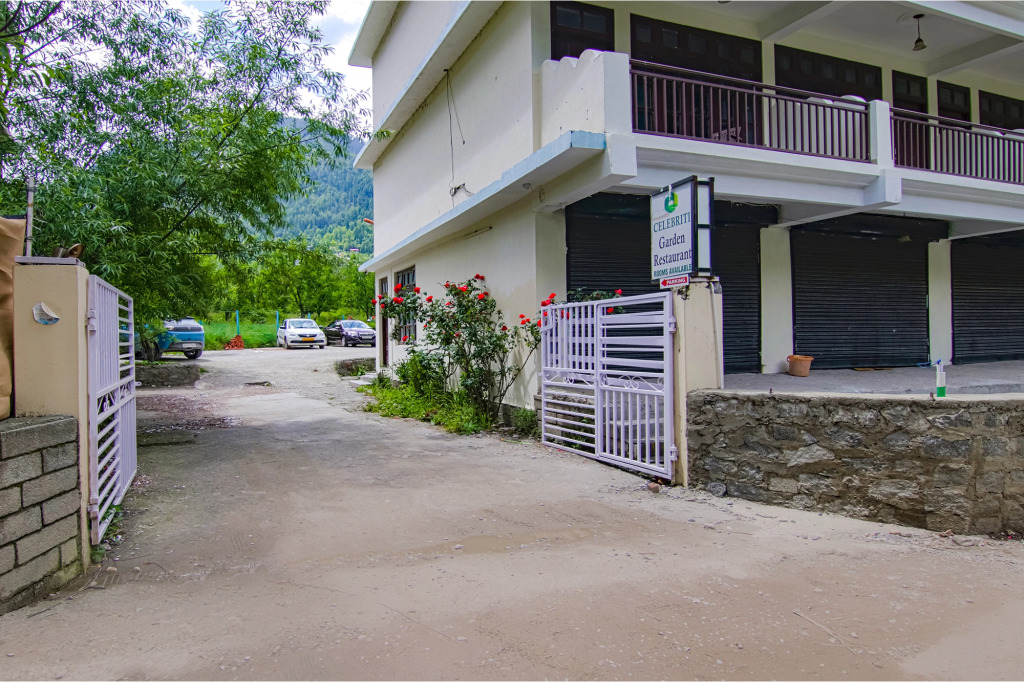 FabHotel Aransh Resorts Celebriti