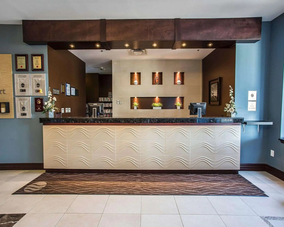 Comfort Hotel Bayers Lake