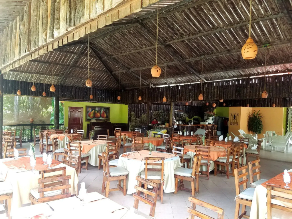 Jarabacoa River Club & Resort