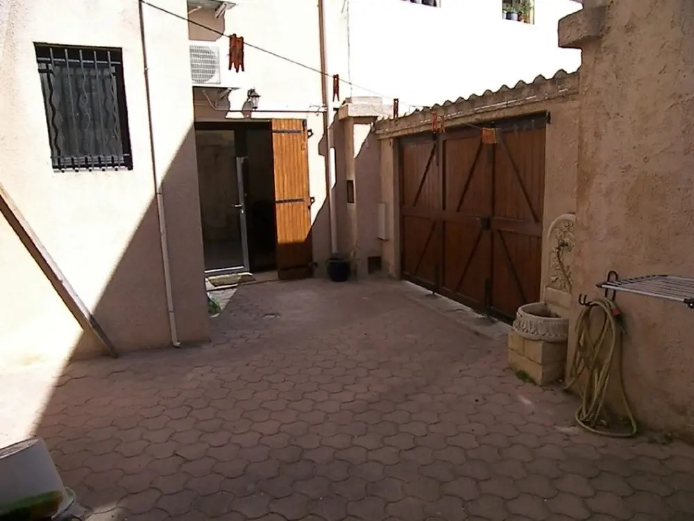 Apartment With one Bedroom in Marseille, With Furnished Terrace and Wi