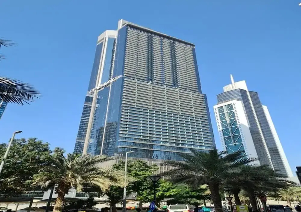 Exclusive Paramount 2BR - Skyline
