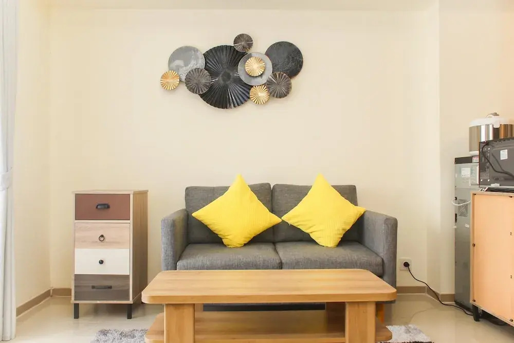 Comfortable 2Br With Study Room At Meikarta Apartment
