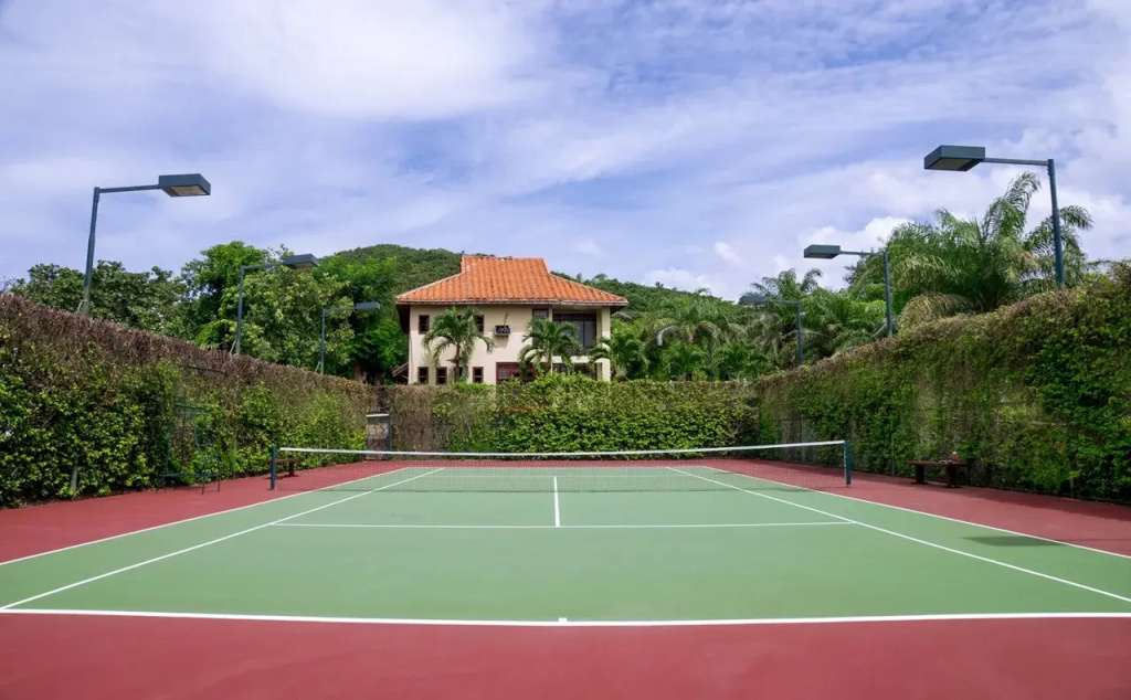 Romana Resort & Spa
