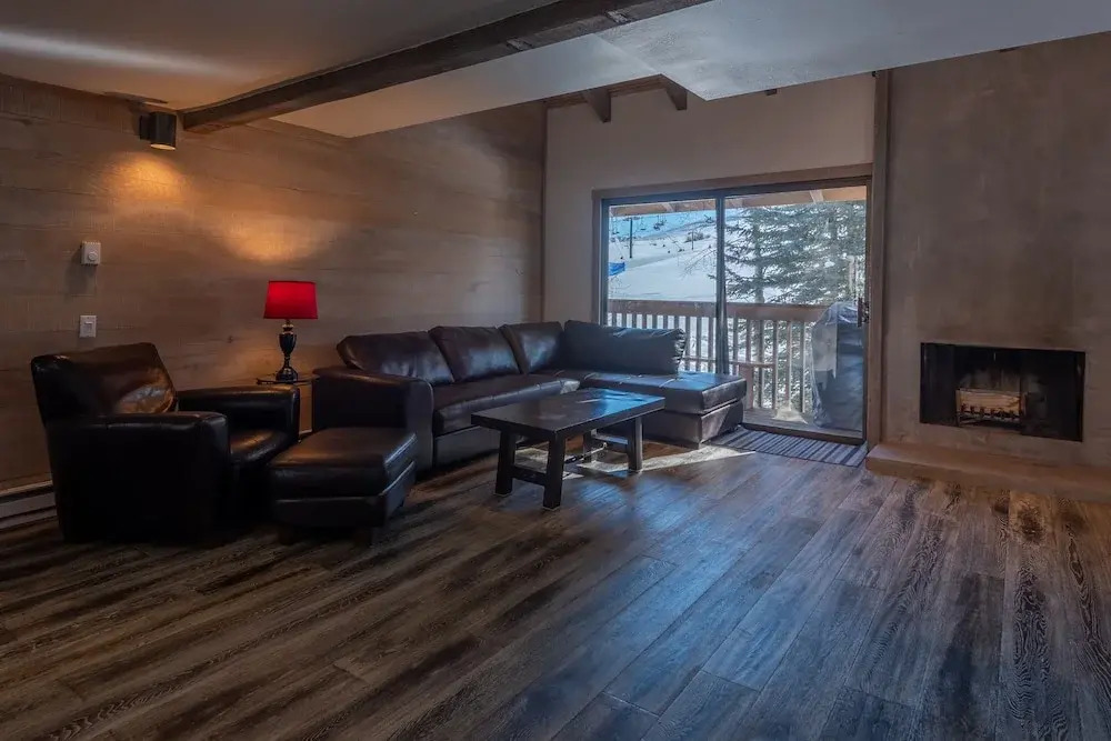 Snowcreek 1554 3 Bedroom Condo