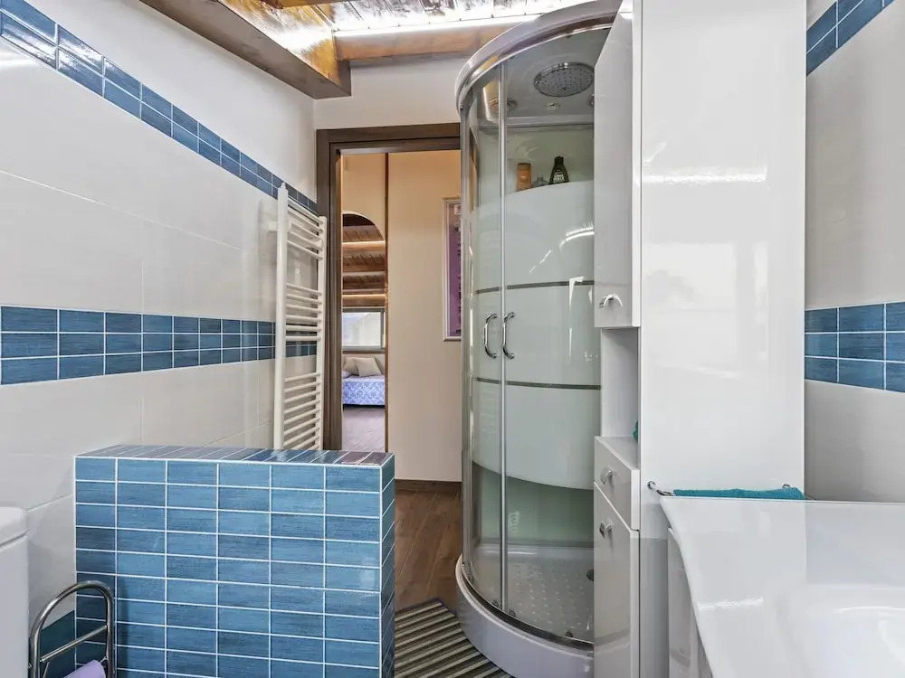 Engaging Apartment in Messina With Balcony