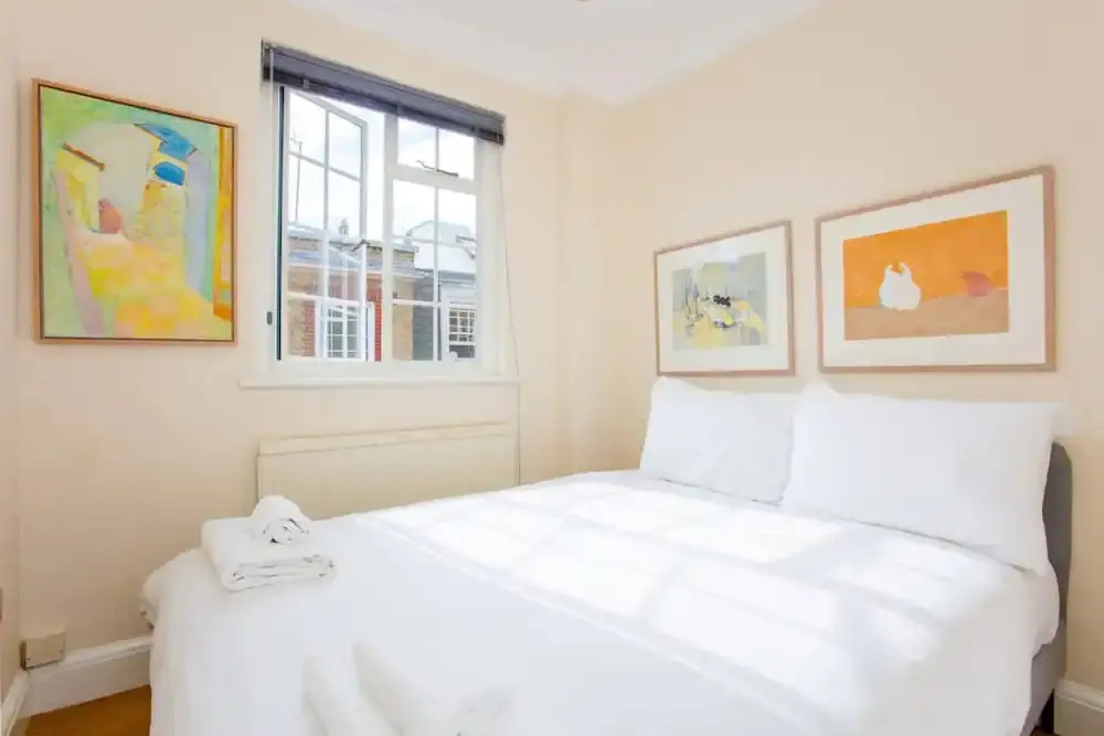 2 Bedroom West End Apartment Close To Regent's Park