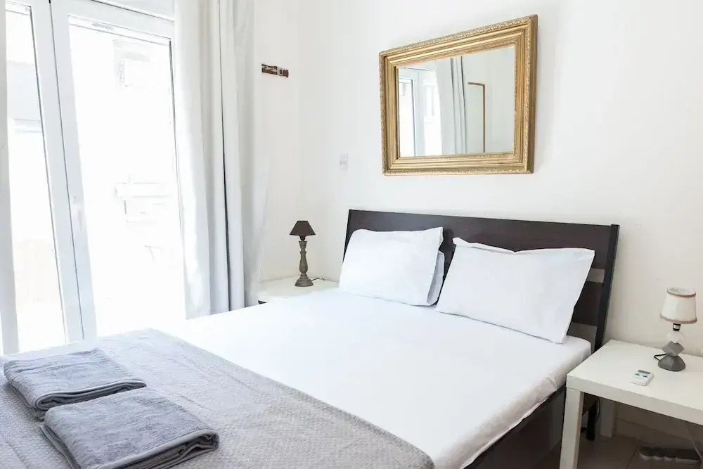 Ampelokipi Metro Roomy Delightful Oasis
