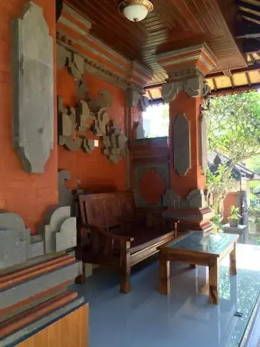 Tudes Family Homestay
