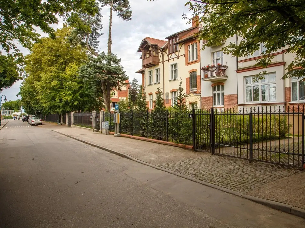 Park Apartment  Happy Hours