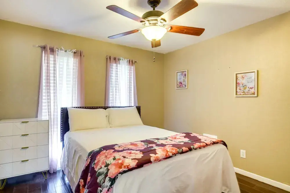 Spacious El Paso Home w/ Seasonal Pool!