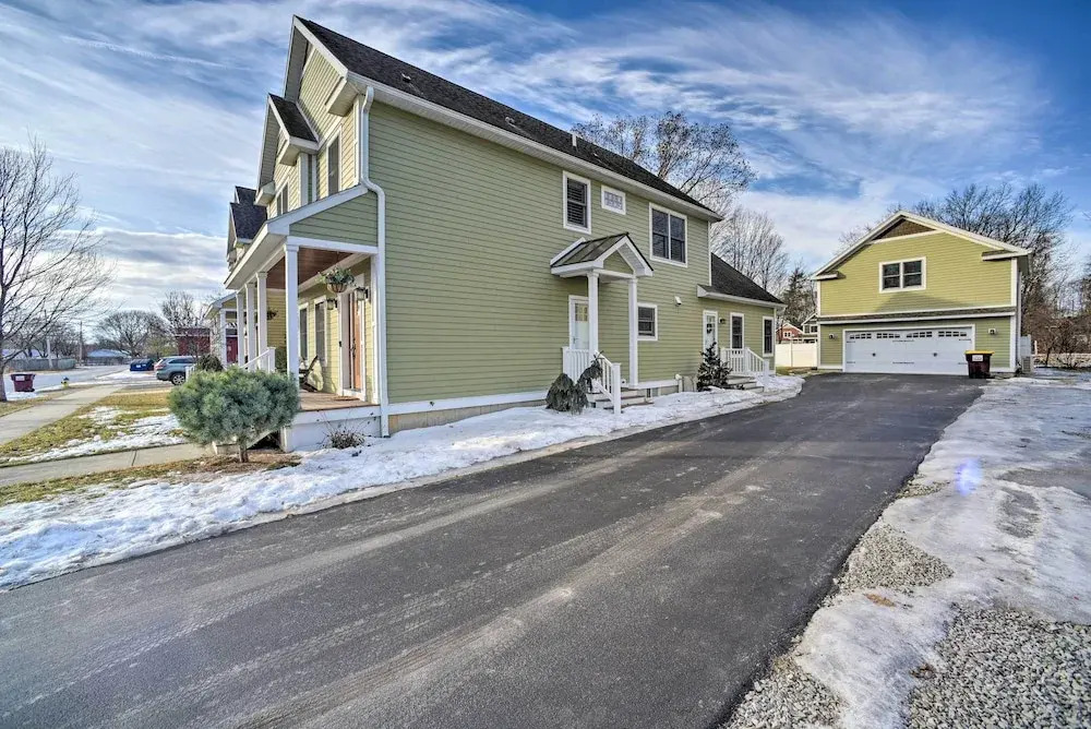 Walk to Belmont Stakes! Retreat w/ Game Room & Gym