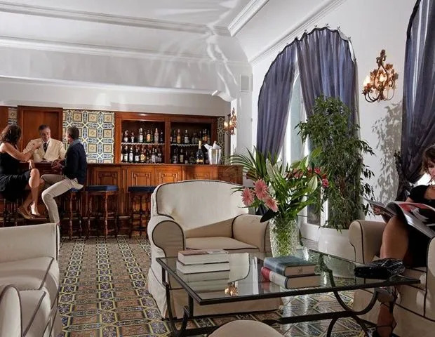 Hotel Luna