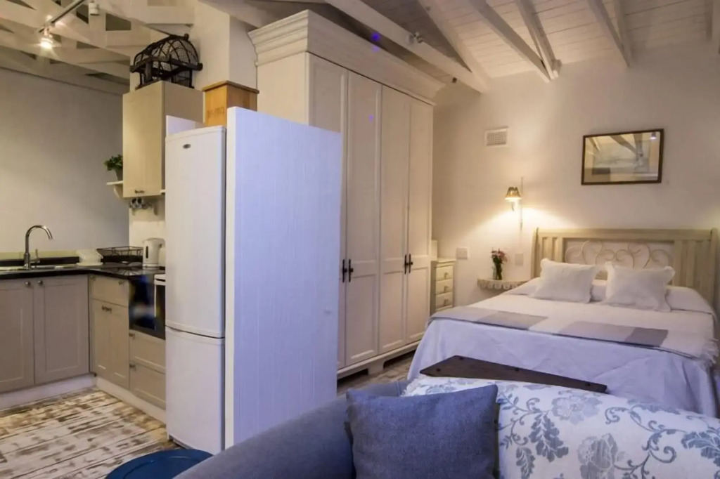 Maison H Guest House