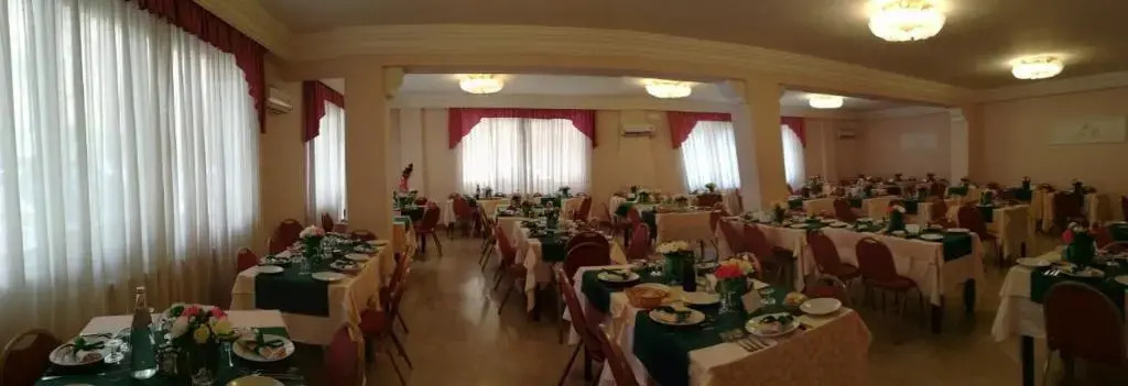 Hotel Universo