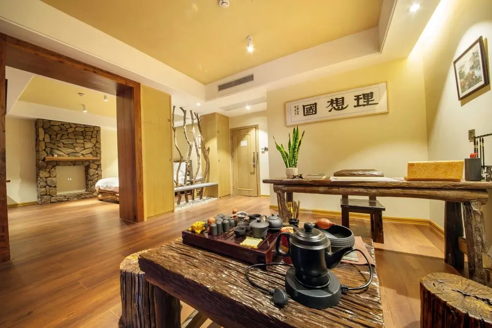Oriental Platonic Inn