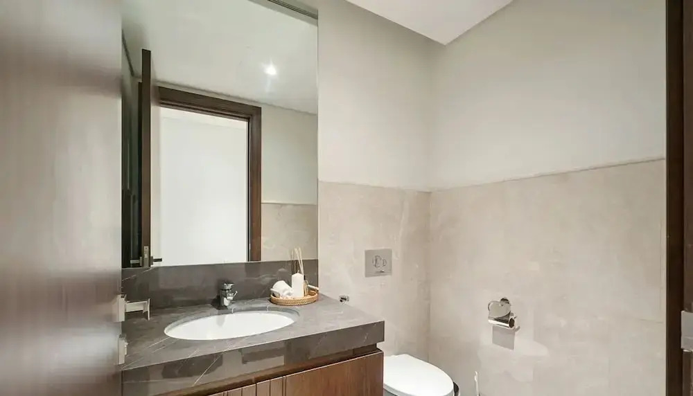 High Floor Lux 2BR nr Top Golf Dubai Marina JLT