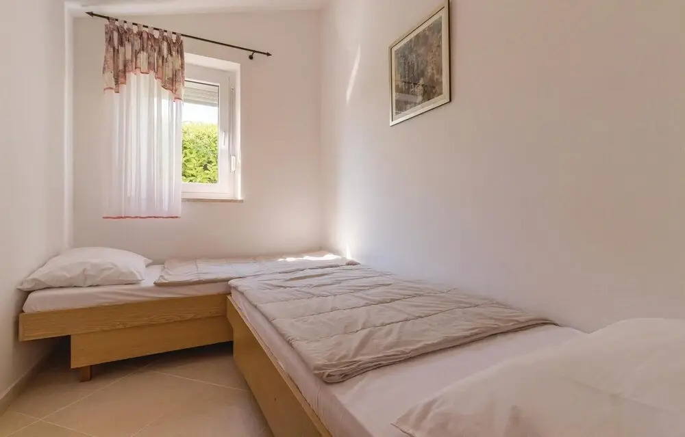 Nice Home in Fazana With Wifi and 2 Bedrooms