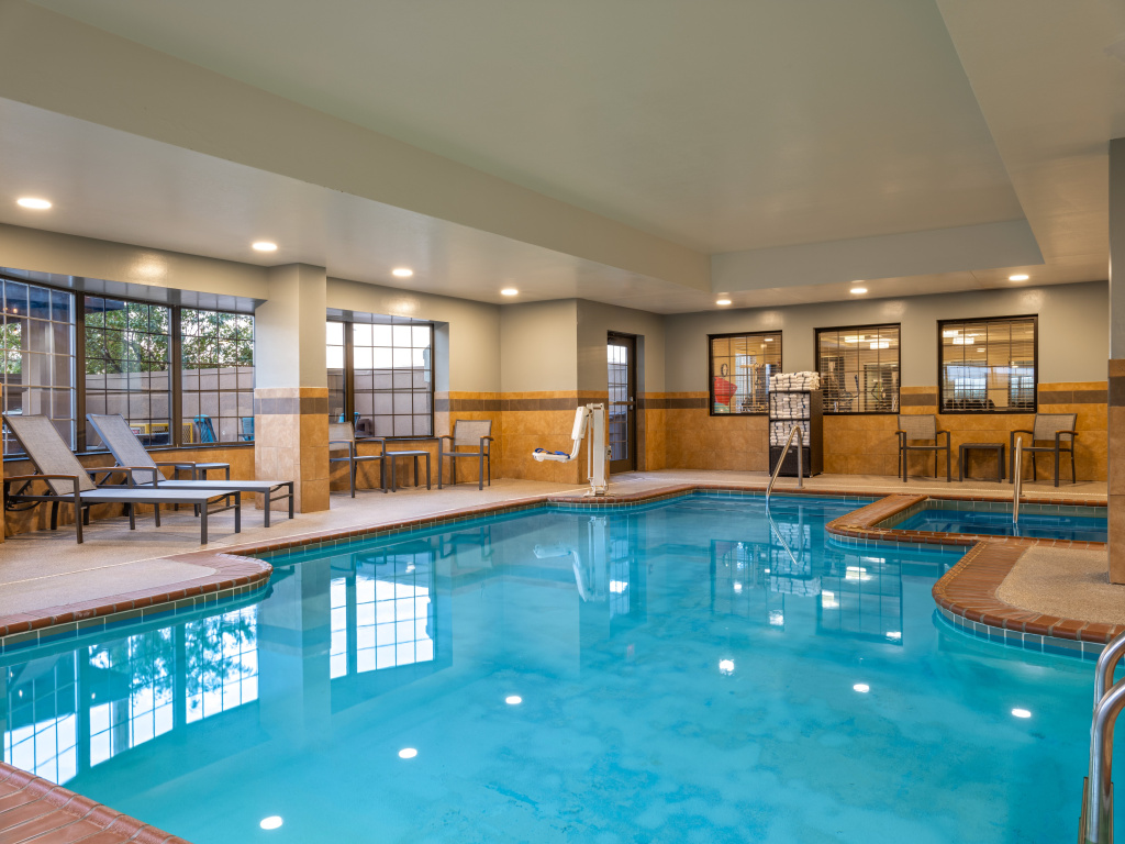 Staybridge Suites Indianapolis Downtown-Convention Center by IHG