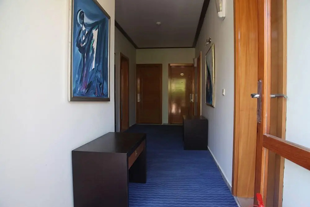 Yali Hotel