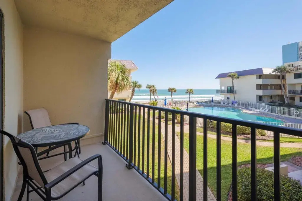 Bent Palm 218 by Distinctive Beach Rentals