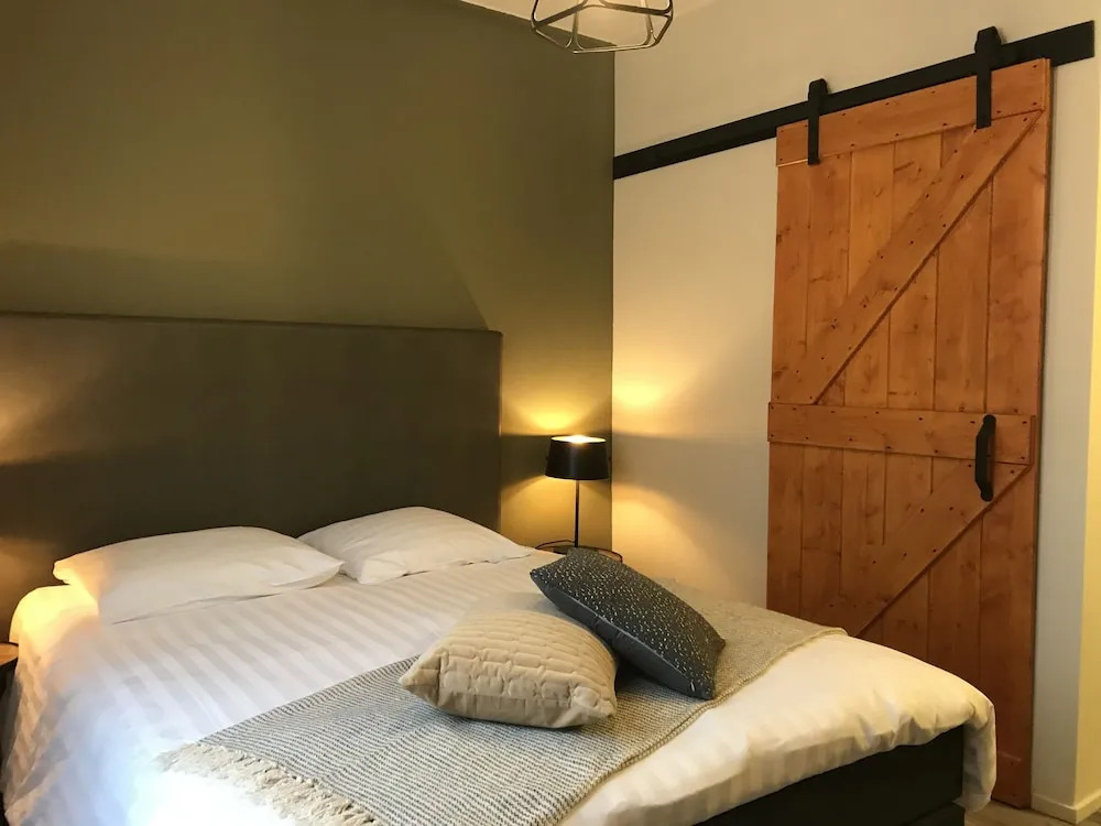 B & B Van Marion
